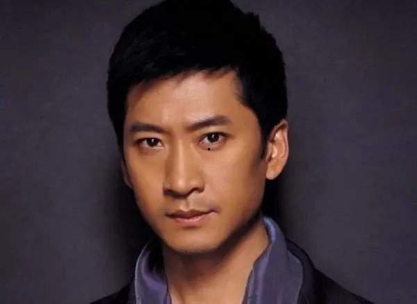 娱乐圈吃瓜男的叫什么,他是如何成为热门话题的？