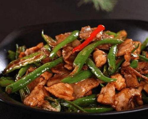 娱乐吃瓜酱辣椒炒肉,带你领略美食与娱乐的双重享受